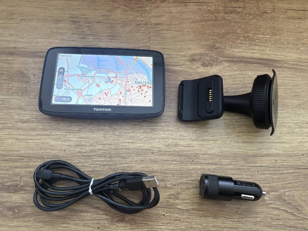 Tomtom GO 5200 Wifi World 5" met Lifemaps-Traffics en Flits, Auto diversen, Autonavigatie, Ophalen of Verzenden, Gebruikt