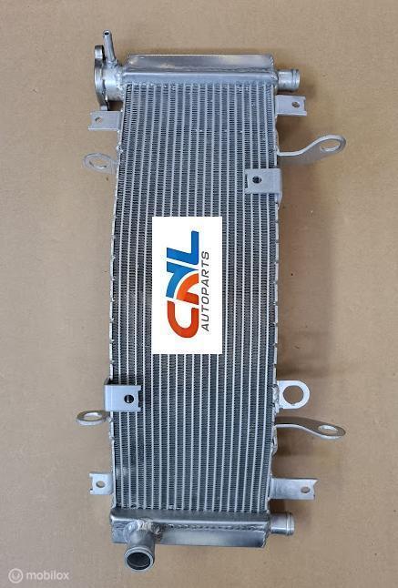 Radiateur Suzuki TL1000R TL 1000 R 1998 - 2003 99 00 01 02, Nieuw, Ophalen of Verzenden