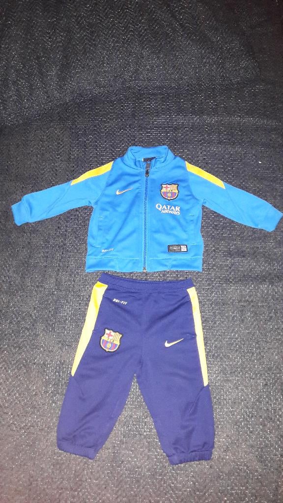 Zo goed als nieuw trainingspak van FC Barcelona, 6-9 maanden, Maat XS of kleiner, Ophalen of Verzenden, Zo goed als nieuw, Trainingspak