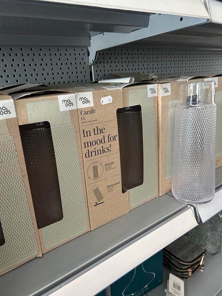 Partij wijnglazen, karaf en drinkbekers, Huis en Inrichting, Keuken | Servies, Nieuw, Glas of Glazen, Overige stijlen, Glas, Ophalen of Verzenden