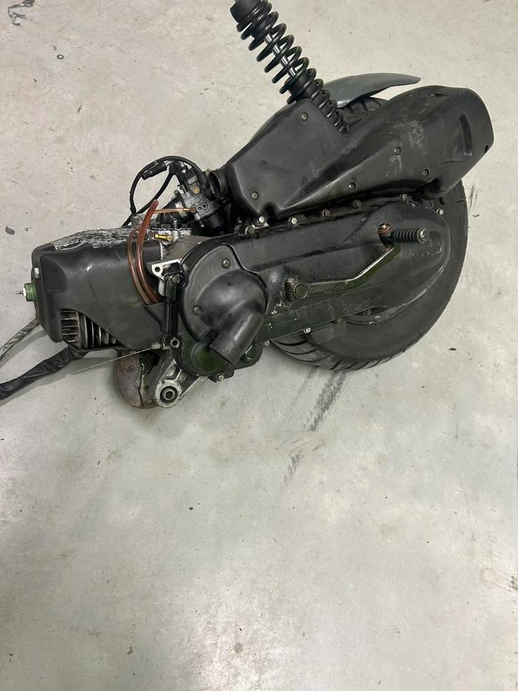 M02 typhoon 125 blok (met pap), Fietsen en Brommers, Brommeronderdelen | Scooters, Zo goed als nieuw, Piaggio, Blok, Ophalen