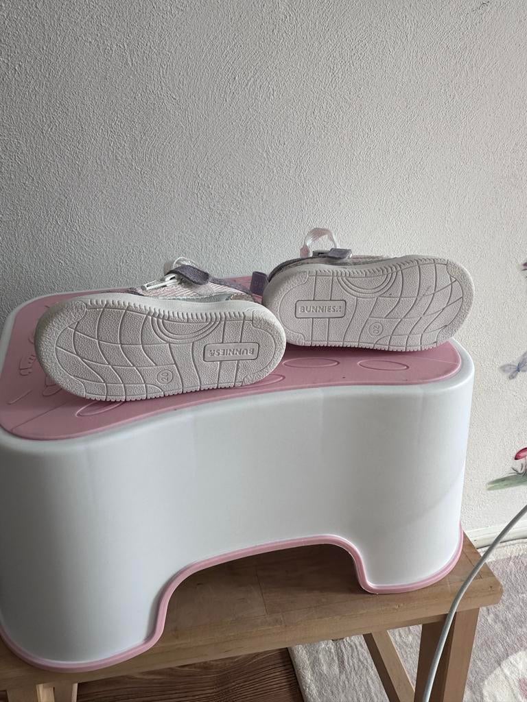 Bunnies jr. Kinderschoenen maat 20 - Zo goed als nieuw, Kinderen en Baby's, Kinderkleding | Schoenen en Sokken, Ophalen of Verzenden
