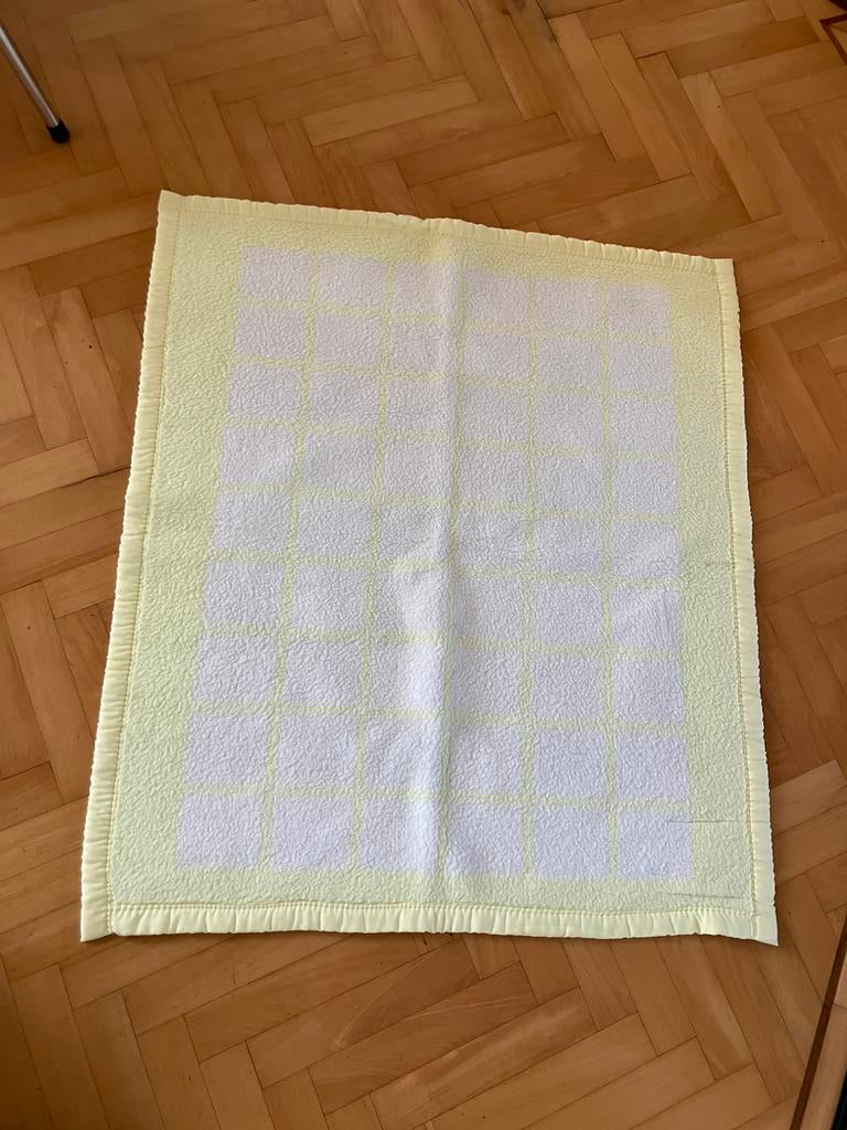 Babydekentje retro vintage dralon wollen deken, Gebruikt, Jongetje of Meisje, Geel, Ophalen of Verzenden