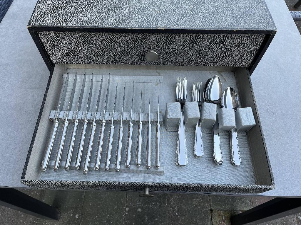 40 delige bestekcassette, merk Landgraaf, Ophalen of Verzenden, Gebruikt, Rvs of Chroom, Bestekset