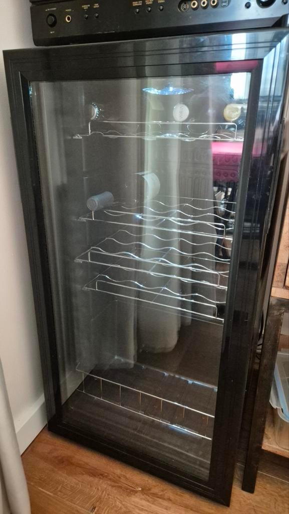 Wijnkoeler / Klimaatkast - Perfect voor uw wijncollectie, Witgoed en Apparatuur, Koelkasten en IJskasten, Ophalen, Minder dan 75 liter