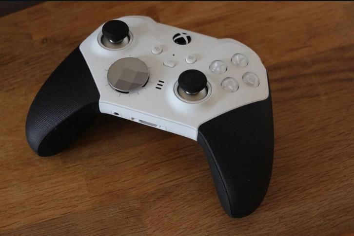 Microsoft Xbox Elite Wireless Series 2 aangeboden, Spelcomputers en Games, Spelcomputers | Xbox | Accessoires, Zo goed als nieuw