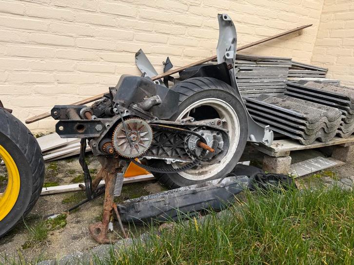 Scooter Onderdelen - Frame, Blok, en Meer!, Fietsen en Brommers, Brommeronderdelen | Scooters, Gebruikt, Overige merken, Blok