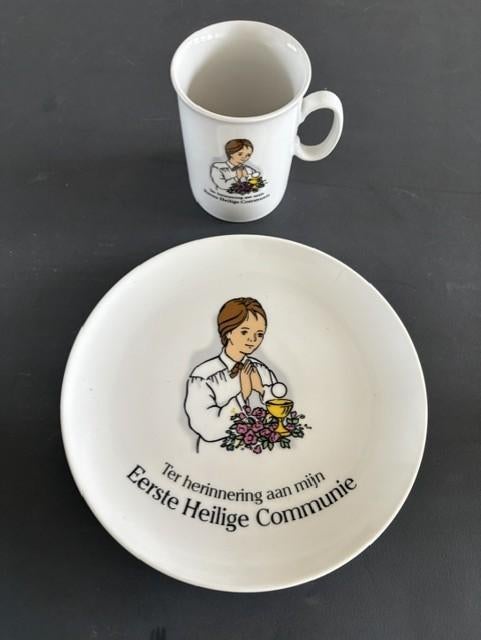 Eerste Heilige Communie bord en mok voor jongen samen, Verzamelen, Ophalen of Verzenden, Nieuw, Overige typen, Christendom | Katholiek