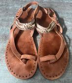 UGG. Leren sandalen. Mt 40., UGG, Bruin, Ophalen of Verzenden, Sneakers of Gympen