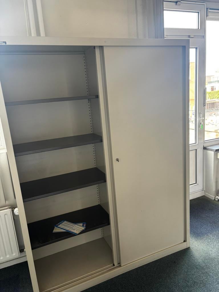 Kast, Ophalen, Gebruikt, 25 tot 50 cm, 150 tot 200 cm