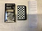King Magnetisch schaak- en dambord 2-in-1, Hobby en Vrije tijd, Ophalen of Verzenden, Nieuw, Schaken