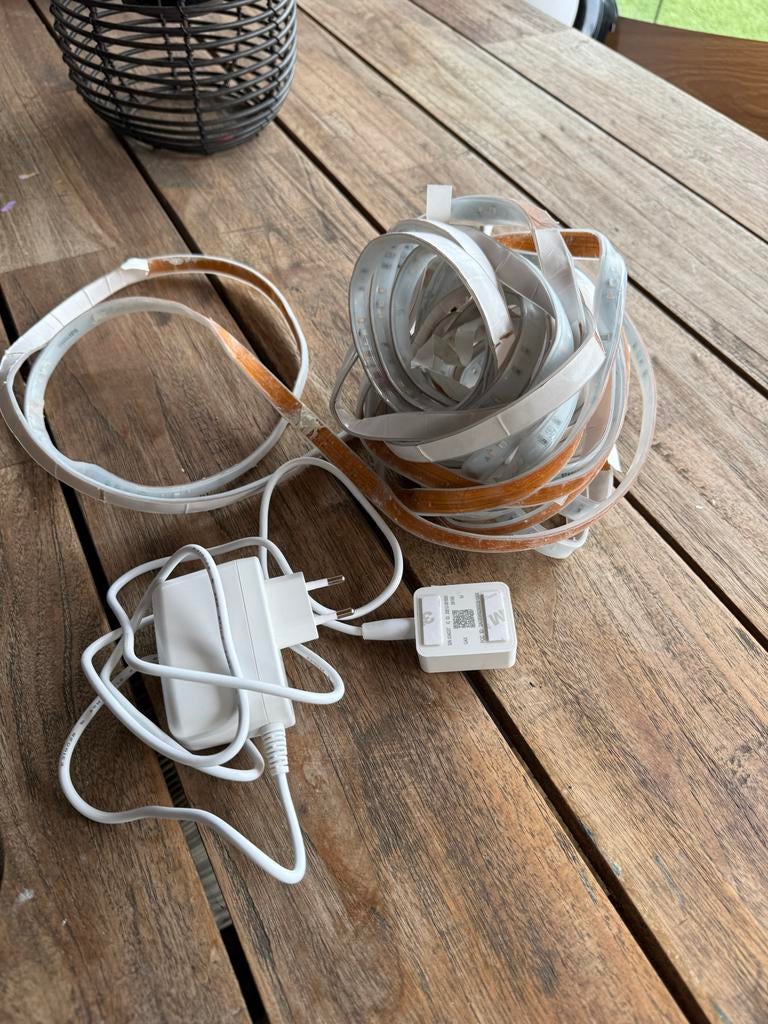 Philips Hue Essential LED Strip 10m, Ophalen of Verzenden, Gebruikt