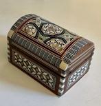 Sieradenkistje met khatam inlegwerk, Antiek en Kunst, Ophalen of Verzenden