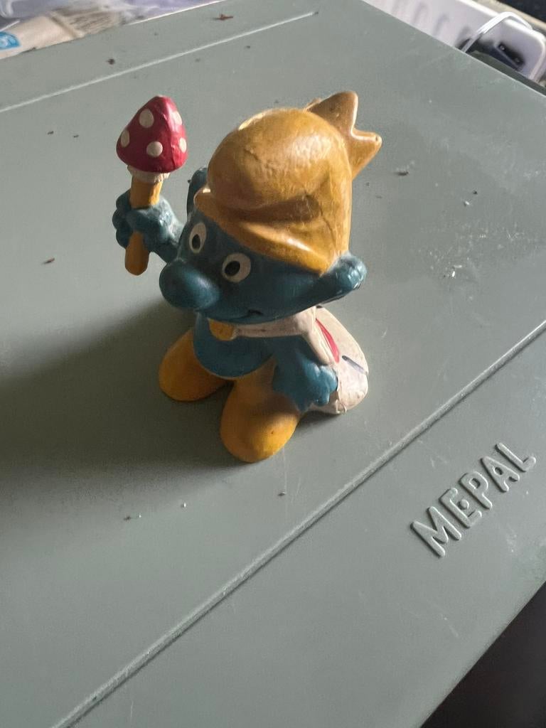 de smurfen koning vintage model, Verzamelen, Smurfen, Ophalen of Verzenden, Zo goed als nieuw, Verschillende Smurfen