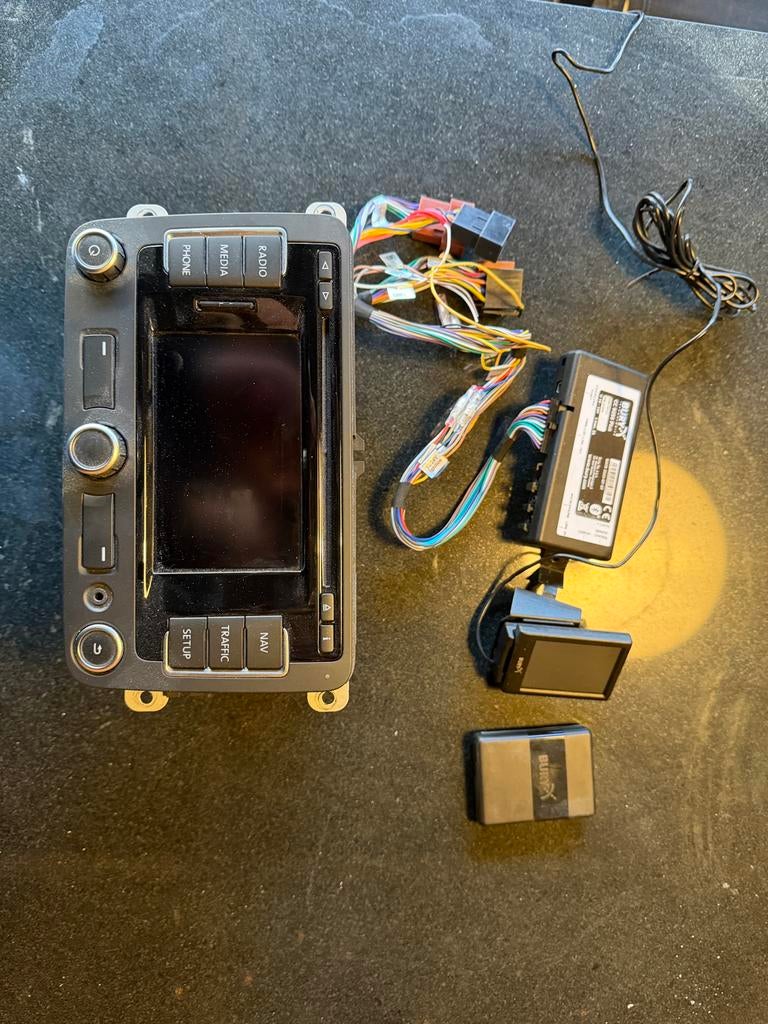 Originele VW Golf 6 radio+Bury Carkit, Ophalen of Verzenden, Gebruikt, Volkswagen