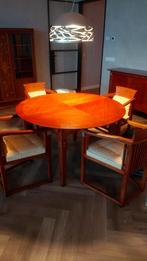 Zeer mooie Schuitema eethoek met ronde tafel en stoelen, Huis en Inrichting, Rond, Ophalen of Verzenden, Zo goed als nieuw, Klassiek, Tijdloos