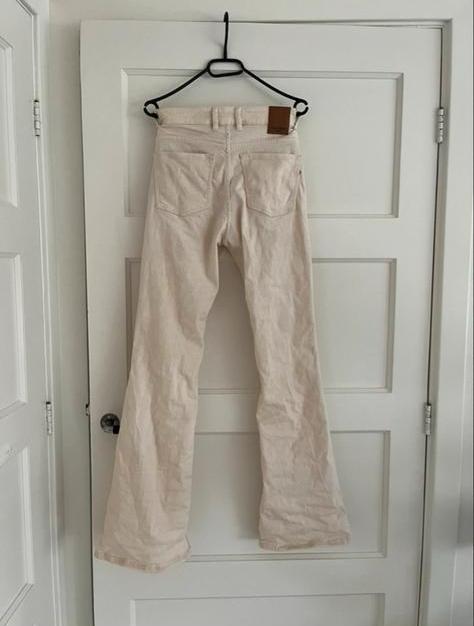 Kuyichi beige broek - Zo goed als nieuw. Maat 27/34, Kleding | Dames, Spijkerbroeken en Jeans, Ophalen of Verzenden, Zo goed als nieuw