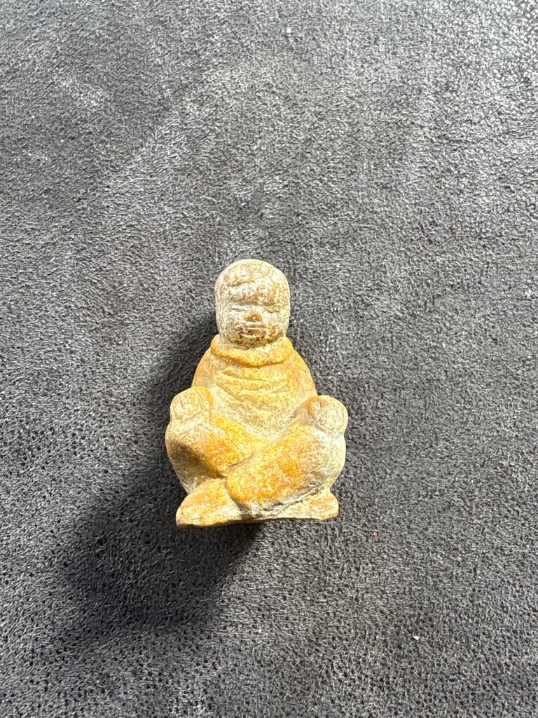 Antiek Boeddha beeldje - Zittende monnik, Huis en Inrichting, Woonaccessoires | Boeddhabeelden, Ophalen of Verzenden, Gebruikt