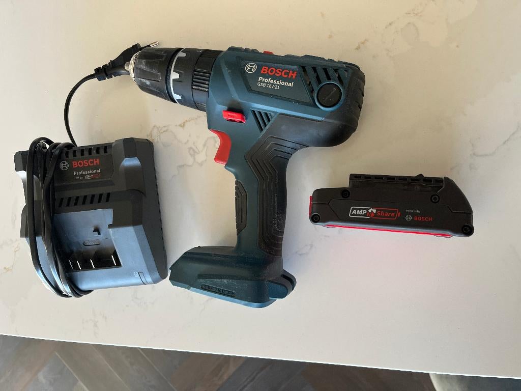 Bosch GSB 18V-21 accuboor met klopboorfunctie accu lader, Doe-het-zelf en Verbouw, Ophalen of Verzenden, Zo goed als nieuw, 600 watt of meer