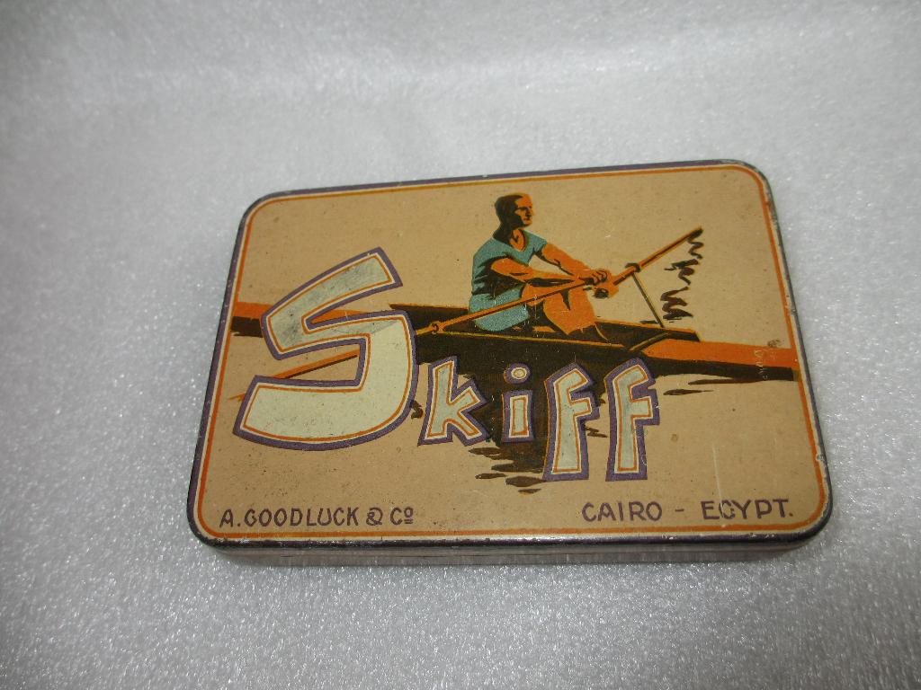 Zeldzaam Cigarettes Blikje Skiff, Ophalen of Verzenden, Gebruikt, Tabaksdoos of Verpakking