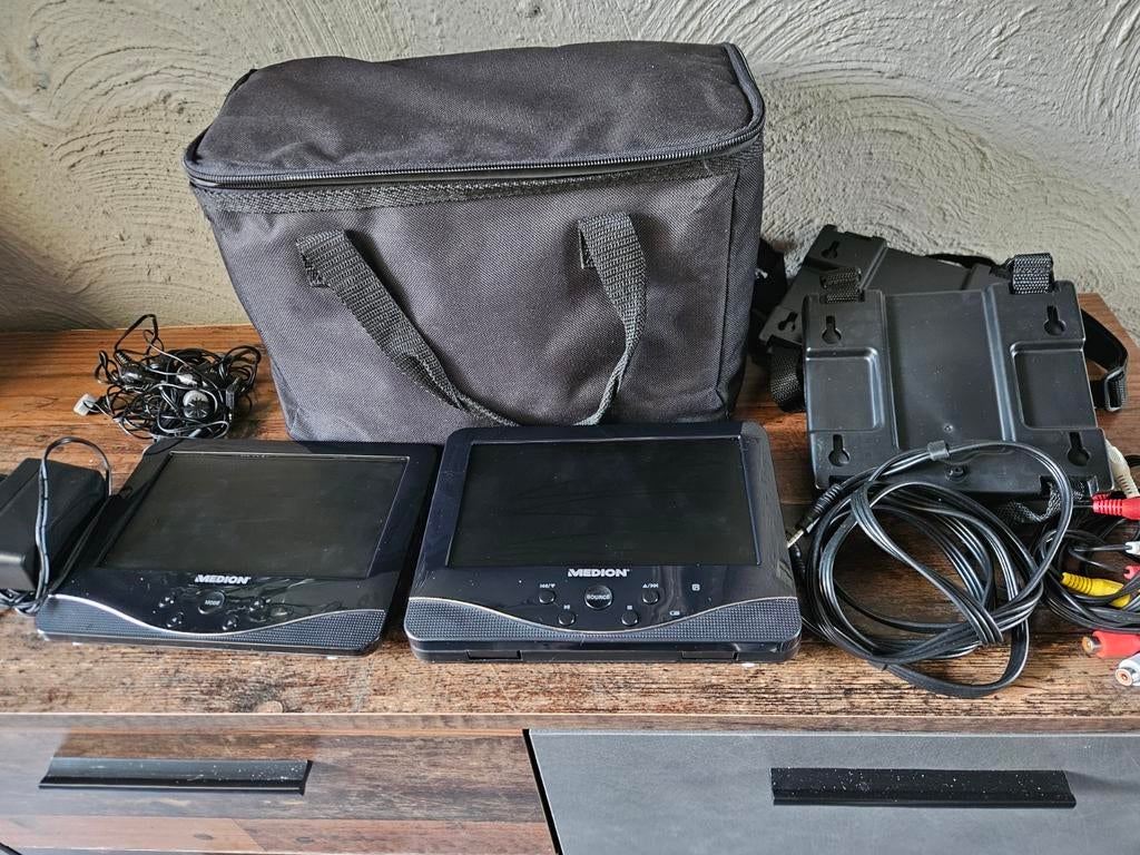 Medion Draagbare DVD-spelerset met tas en accessoires, Audio, Tv en Foto, Dvd-spelers, Gebruikt, Draagbaar, Ophalen of Verzenden