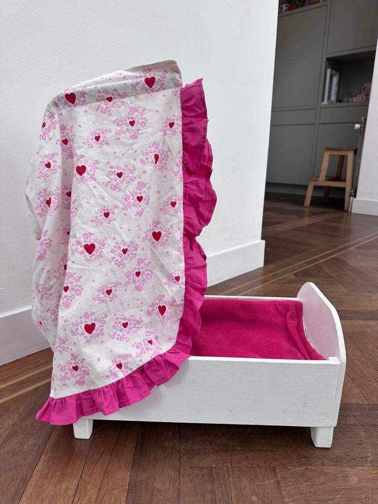 Houten poppenbedje, Ophalen, Gebruikt, Babypop