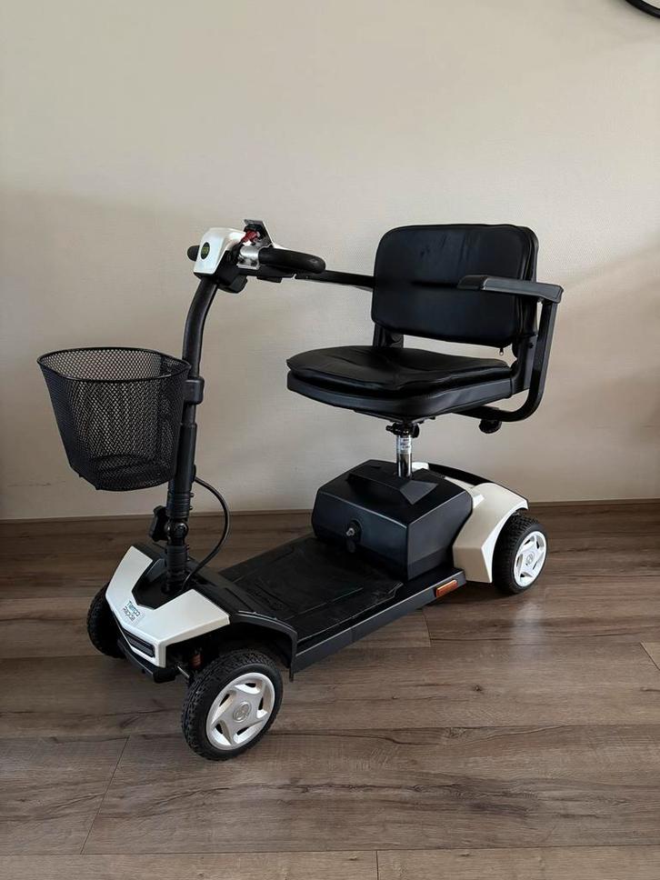 Nette scootmobiel, Fietsen en Brommers, Overige Fietsen en Brommers, Zo goed als nieuw, Ophalen