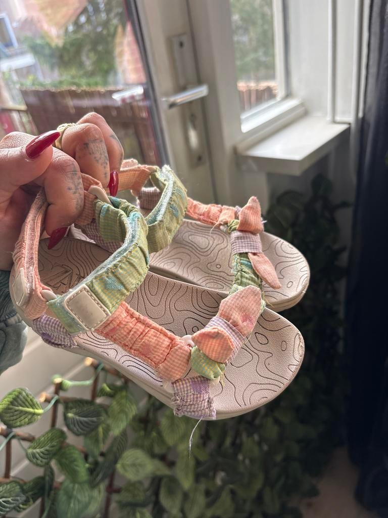 Zara sandalen maat 26 - Meisje, Ophalen, Gebruikt, Meisje, Schoenen