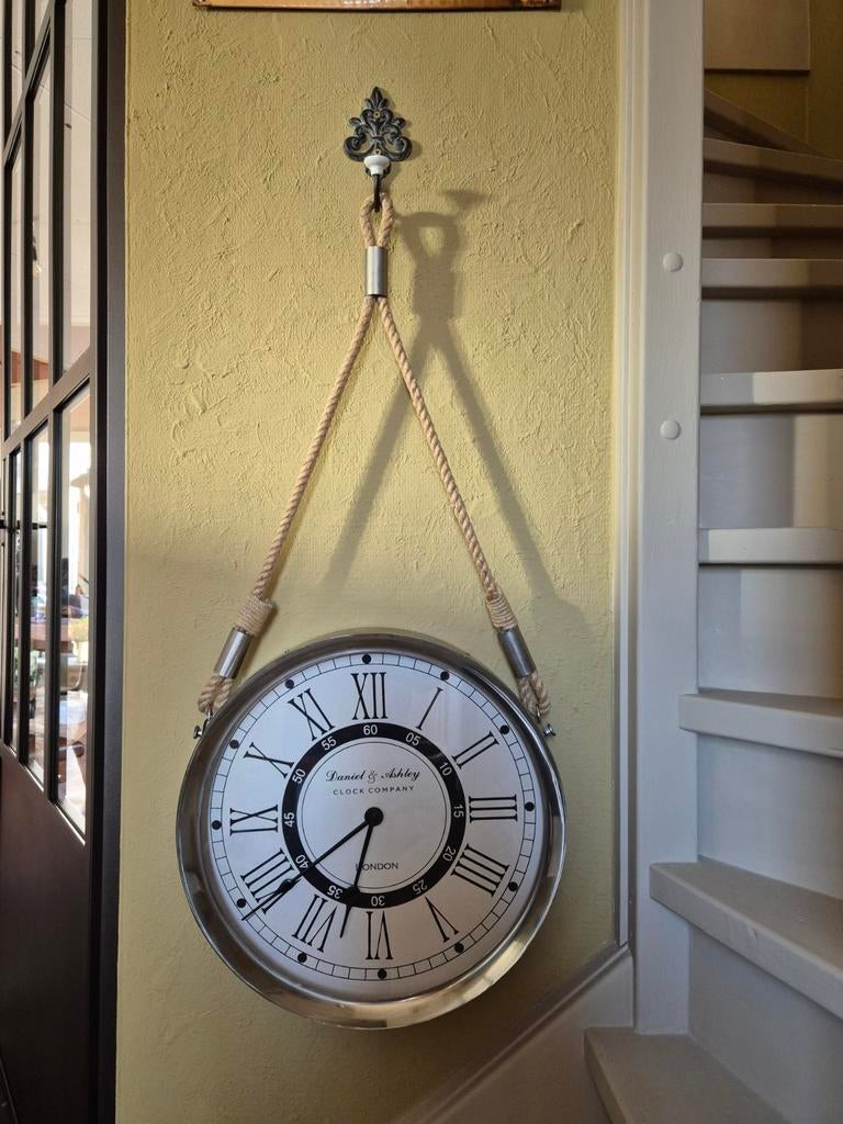 Mooie Stoere Wandklok, Ophalen, Zo goed als nieuw, Wandklok