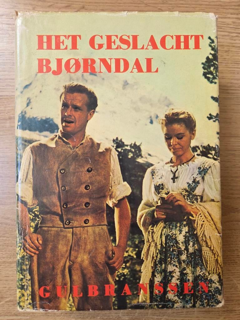 Het geslacht bjørndal, Boeken, Ophalen of Verzenden, Gelezen