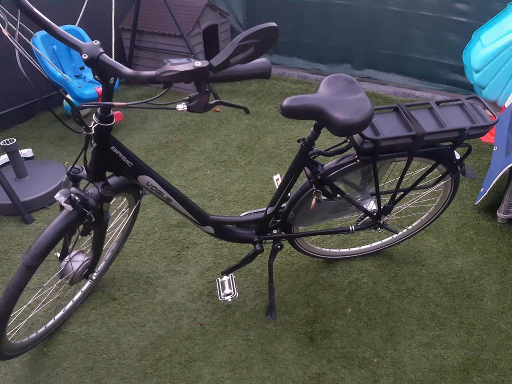 Vogue Basic elektrische fiets met prima accu, Gebruikt, 51 tot 55 cm, 30 tot 50 km per accu, Ophalen