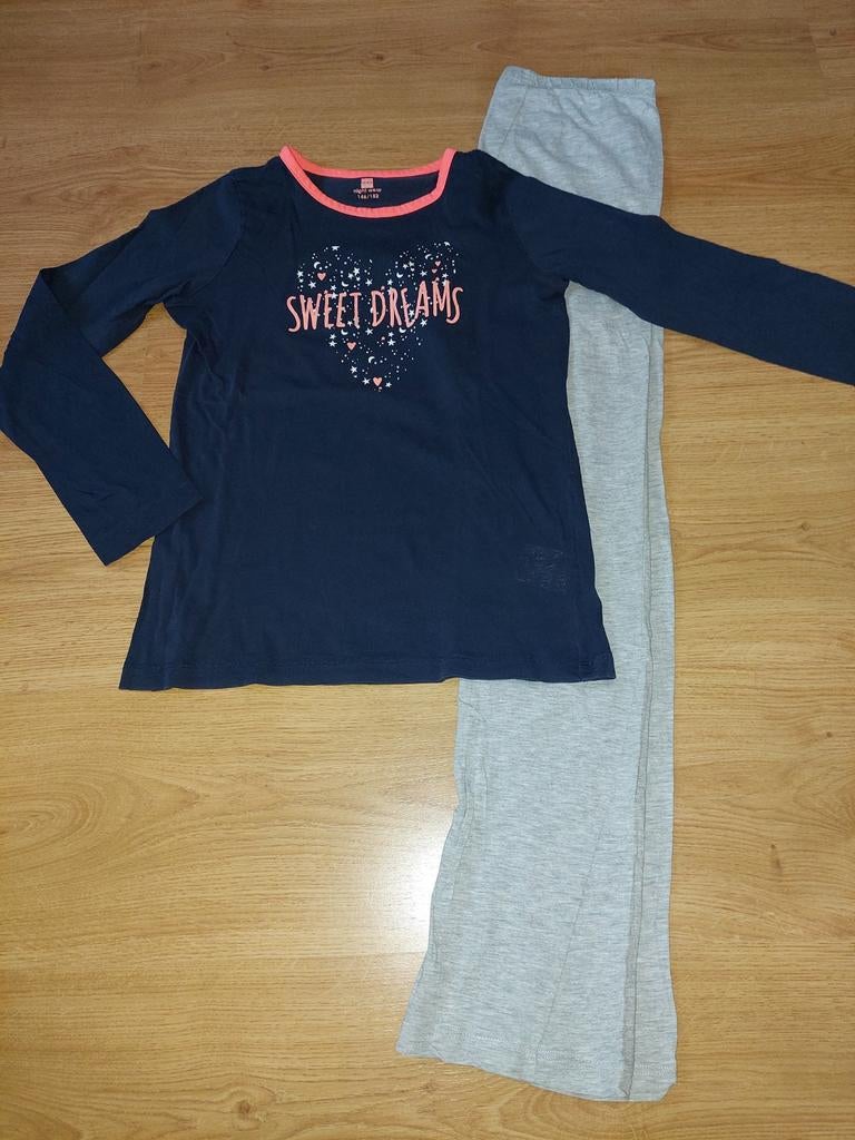 Meisjes pyjama d. Blauw met opdruk grijze broek 146/152 HEMA, Nacht- of Onderkleding, Meisje, Ophalen of Verzenden, Zo goed als nieuw