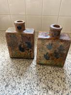 Oude aardewerken flesjes met diverse geschilderde afbeelding, Ophalen