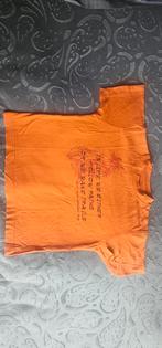 Oranje T-shirt met korte mouwen en print maat 104/110, Kinderen en Baby's, Kinderkleding | Maat 104, Jongen of Meisje, Ophalen of Verzenden