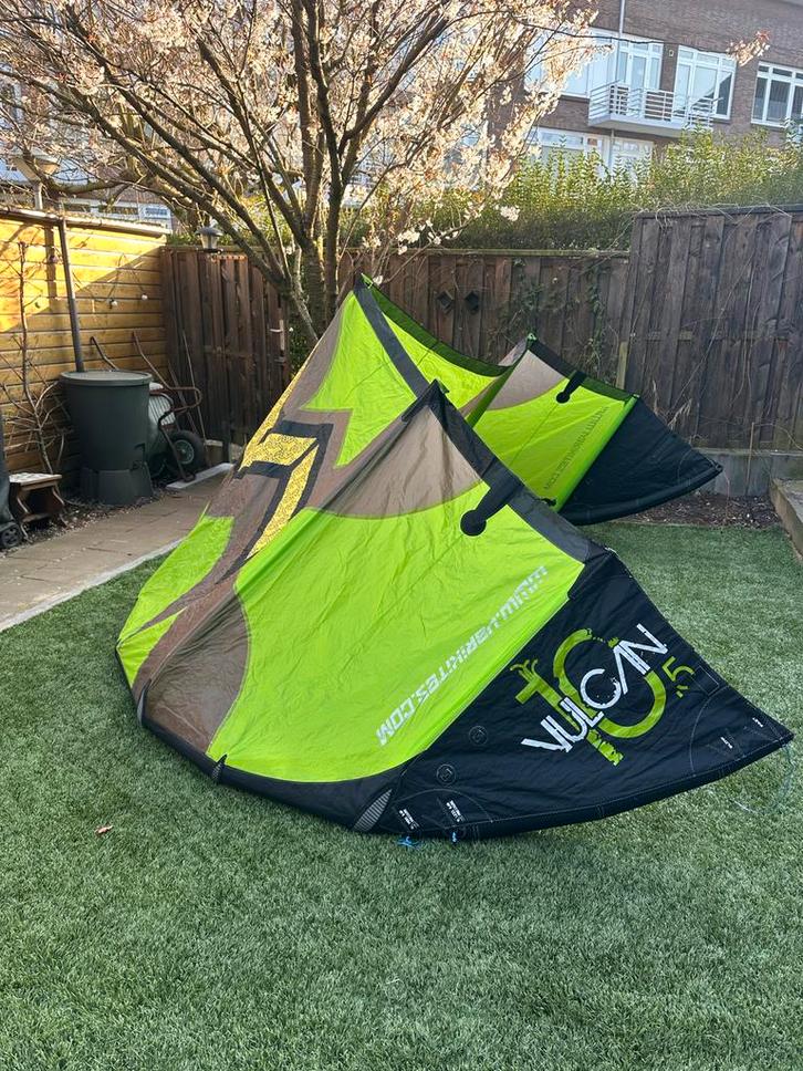 Vari Vulcan 10m, Watersport en Boten, Kitesurfen, Zo goed als nieuw, Kite, 10 m², Geen board, Ophalen of Verzenden