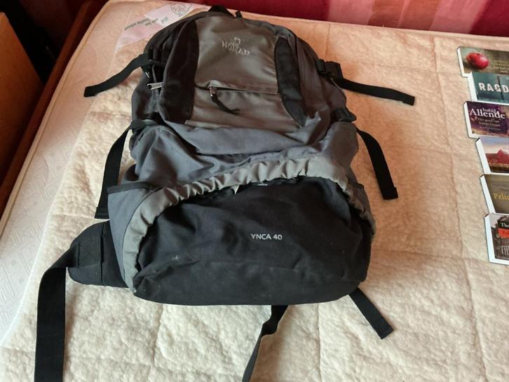 Nomad YNCA 40 Rugzak - Ideaal voor Trekking, Sieraden, Tassen en Uiterlijk, Tassen | Rugtassen, Gebruikt, Nomad, 25 tot 40 cm