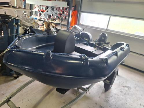 Whaly 310 Console, Watersport en Boten, Vis- en Consoleboten, Zo goed als nieuw, Tot 10 pk, 3 tot 6 meter, Benzine, Buitenboordmotor