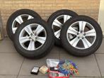 Kia winterbanden incl licht metalen velgen en sneeuwketting, Auto-onderdelen, Banden en Velgen, Banden en Velgen, Winterbanden
