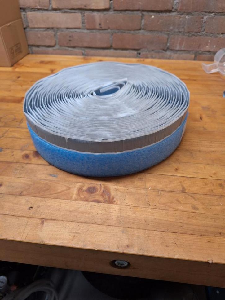 Kantstrook 5cm met plakstrip 20 meter, Doe-het-zelf en Verbouw, Isolatie en Afdichting, Nieuw, Vloerisolatie, Muurisolatie, Dakisolatie