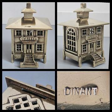 Dinant, geel koperen spaarpot in de vorm van een bankgebouw  beschikbaar voor biedingen