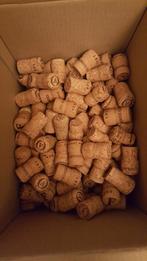 200 stuks echte champagne / Prosecco / Cava kurken, Hobby en Vrije tijd, Knutselen, Ophalen of Verzenden, Materiaal