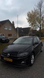 Volkswagen Polo R-Line 1.6 7-DSG 2018 DigitalCockpit Keyless, Auto's, 1203 kg, Zwart, Leder en Stof, Zwart