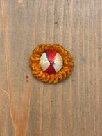 Speldje Bevrijding mei 1945 met Rood, Wit, Blauw en Oranje,, Ophalen of Verzenden, Overige soorten, Nederland, Embleem of Badge