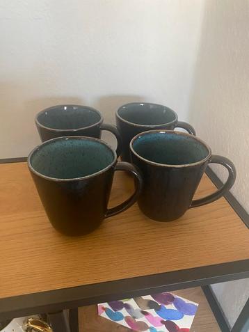 Mokken Made blauw glazuur beschikbaar voor biedingen