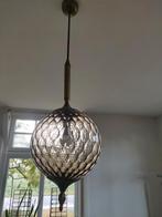 Vintage hanglamp, bol, bruin rookglas, messing,koper, 105 cm, Huis en Inrichting, Lampen | Hanglampen, Ophalen, Gebruikt, Glas