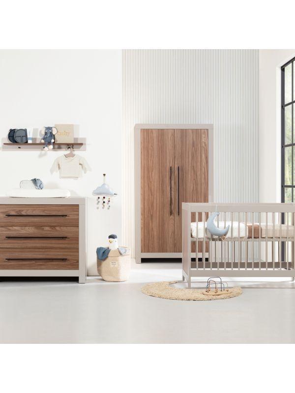 Europe Baby Vittoria III Babykamer - Cashmere/Walnut, Kinderen en Baby's, Kinderkamer | Complete kinderkamers, Zo goed als nieuw
