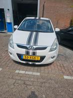 Hyundai i20 1.2 5-DRS 2012 Wit, Auto's, 450 kg, 4 cilinders, Wit, Origineel Nederlands