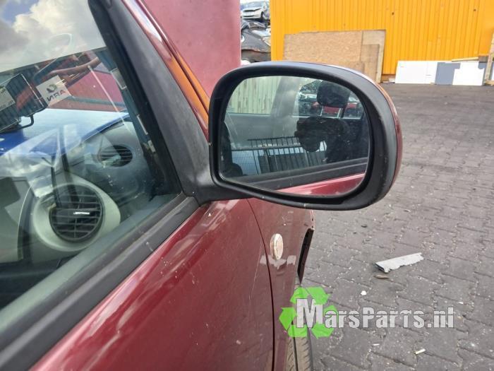 Buitenspiegel rechts van een Daihatsu Trevis, Auto-onderdelen, Spiegels, Daihatsu, Gebruikt, 3 maanden garantie, Ophalen of Verzenden