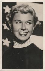 DORIS DAY VERZ UIT INDONESIA JAREN 40 ZEER MOOIE KAART KJ31, Ophalen of Verzenden, 1940 tot 1960, Sterren en Beroemdheden