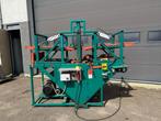 Plankenzaag machine om van boomstammen planken te maken, Ophalen